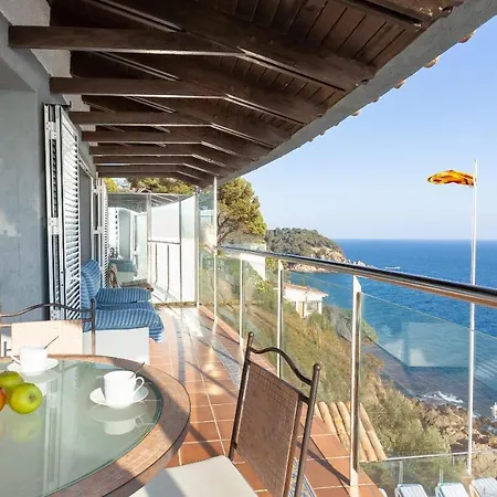 Sleeps 8 With Pool Air Con And Wifi Вилла Льорет-де-Мар