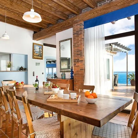 Sleeps 8 With Pool Air Con And Wifi Вилла Льорет-де-Мар